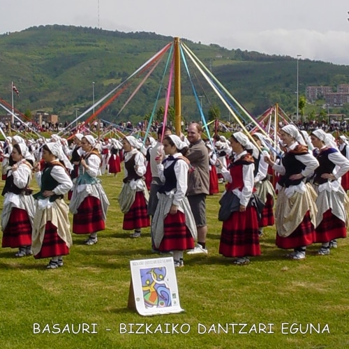 1_DANTZARI-EGUNA-BASAURI-1