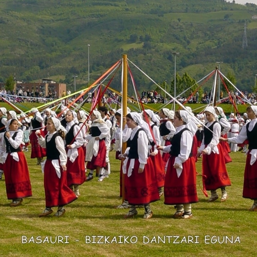 1_DANTZARI-EGUNA-BASAURI-2
