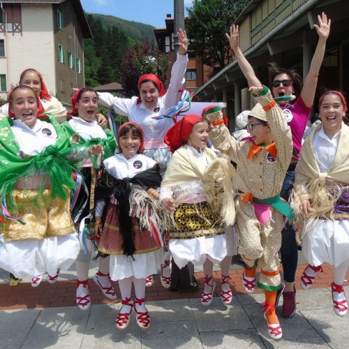 GUEÑES-6